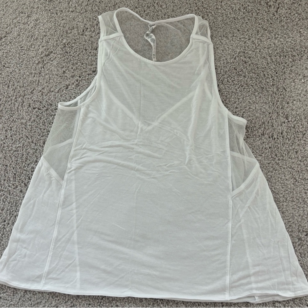 Alo yoga size XS white tank top